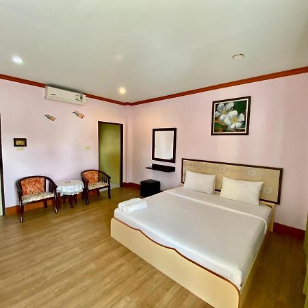 Pachumas Hotel Karon Exteriér fotografie