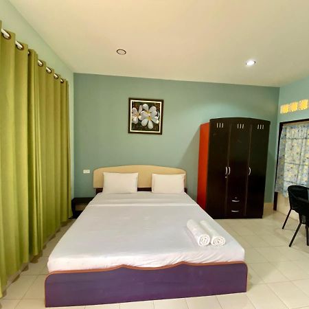Pachumas Hotel Karon Exteriér fotografie