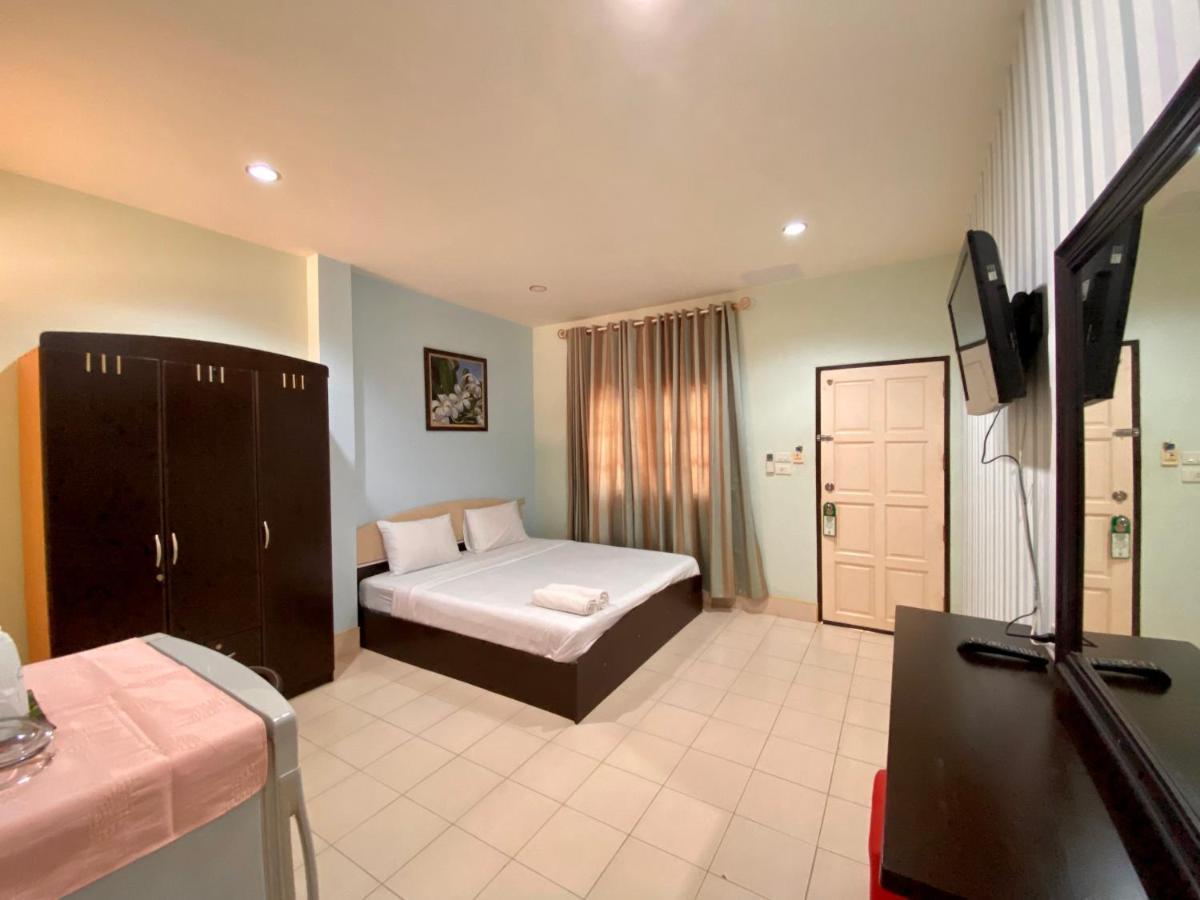 Pachumas Hotel Karon Exteriér fotografie