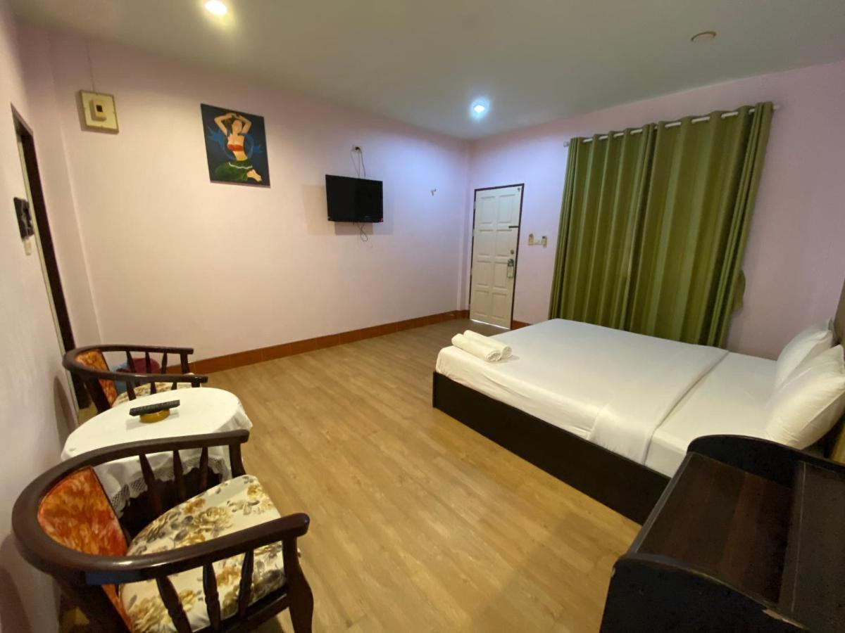 Pachumas Hotel Karon Exteriér fotografie