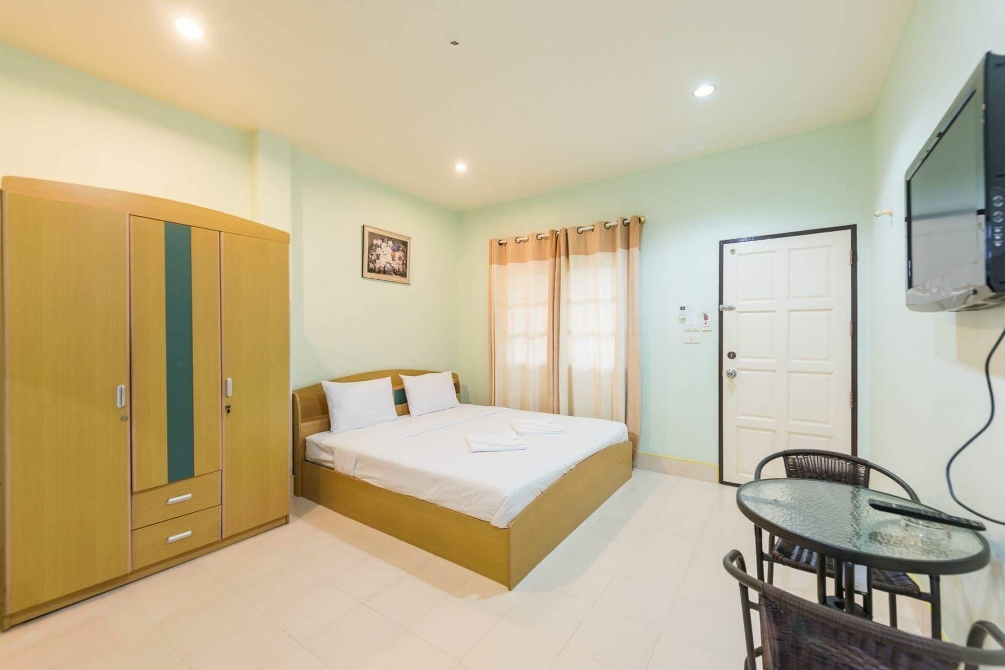Pachumas Hotel Karon Exteriér fotografie